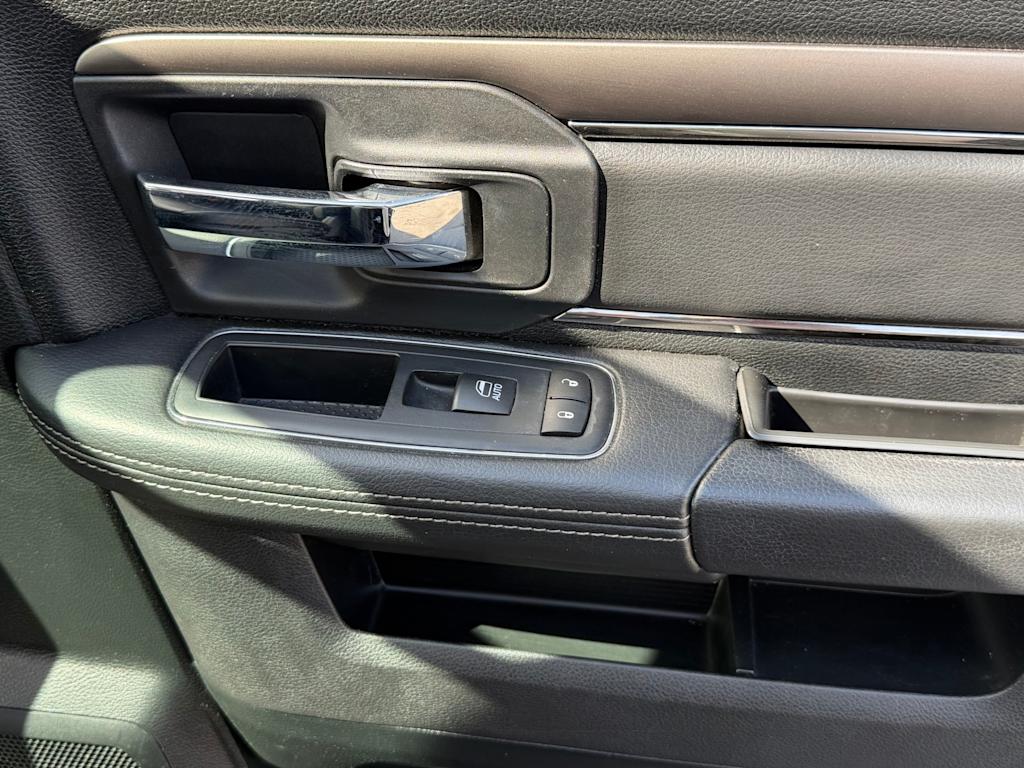 Thumbnail: 2017 RAM 1500 - 33