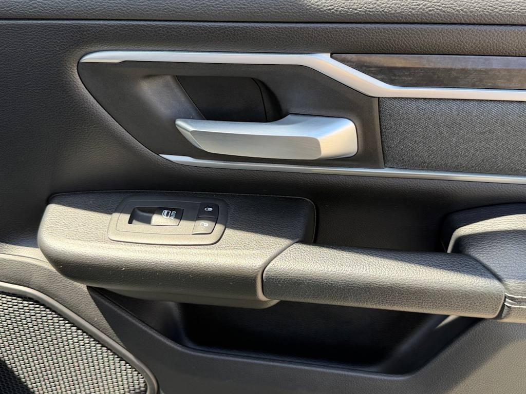 Thumbnail: 2021 RAM 1500 - 32