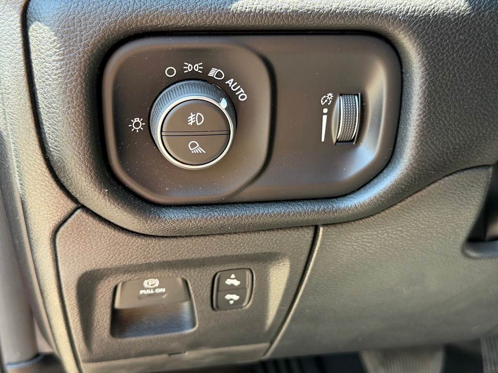 Thumbnail: 2022 RAM 1500 - 23