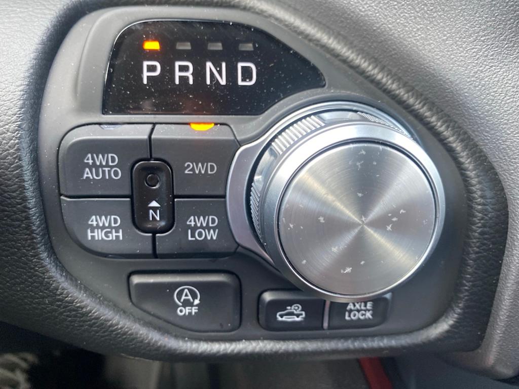 Thumbnail: 2025 RAM 1500 - 15