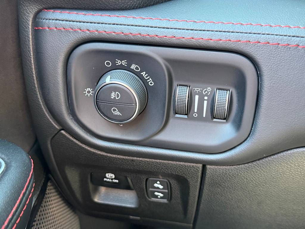 Thumbnail: 2022 RAM 1500 - 22