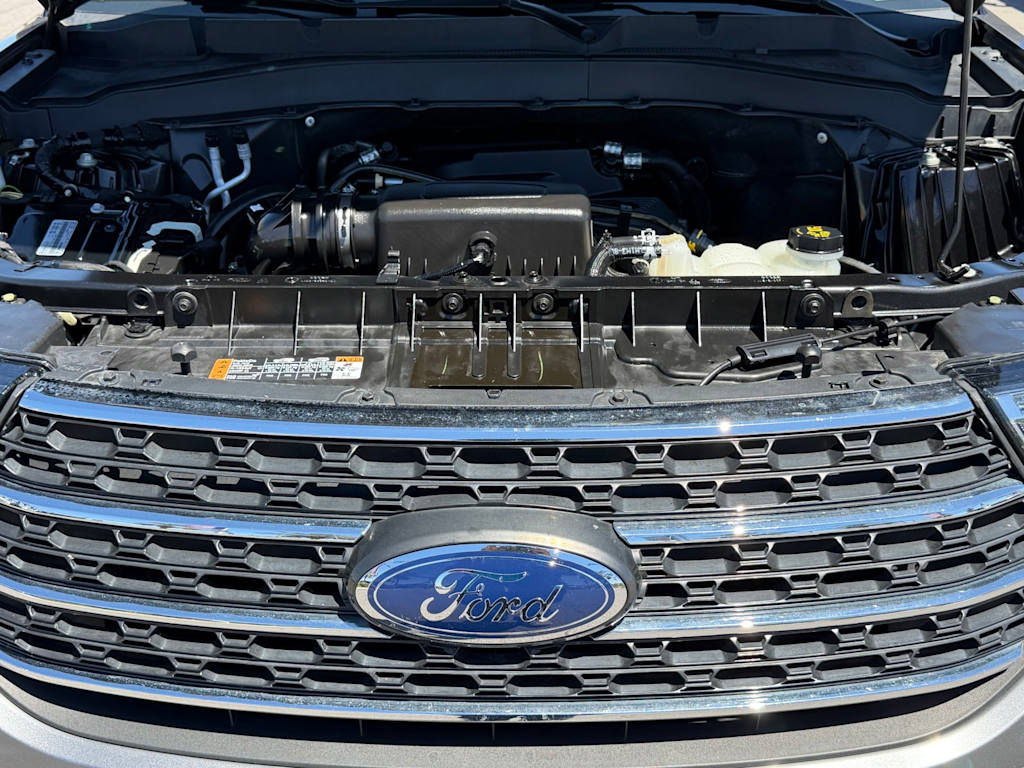 Thumbnail: 2022 Ford Explorer - 9