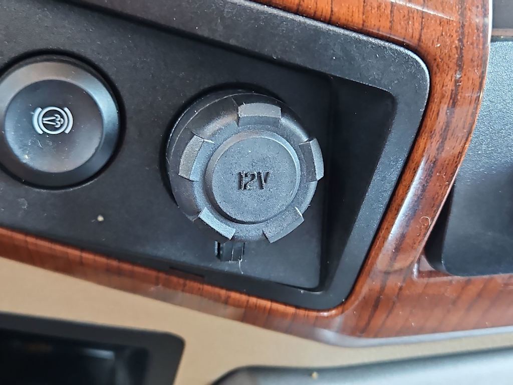 Thumbnail: 2015 Ford F-350 - 34