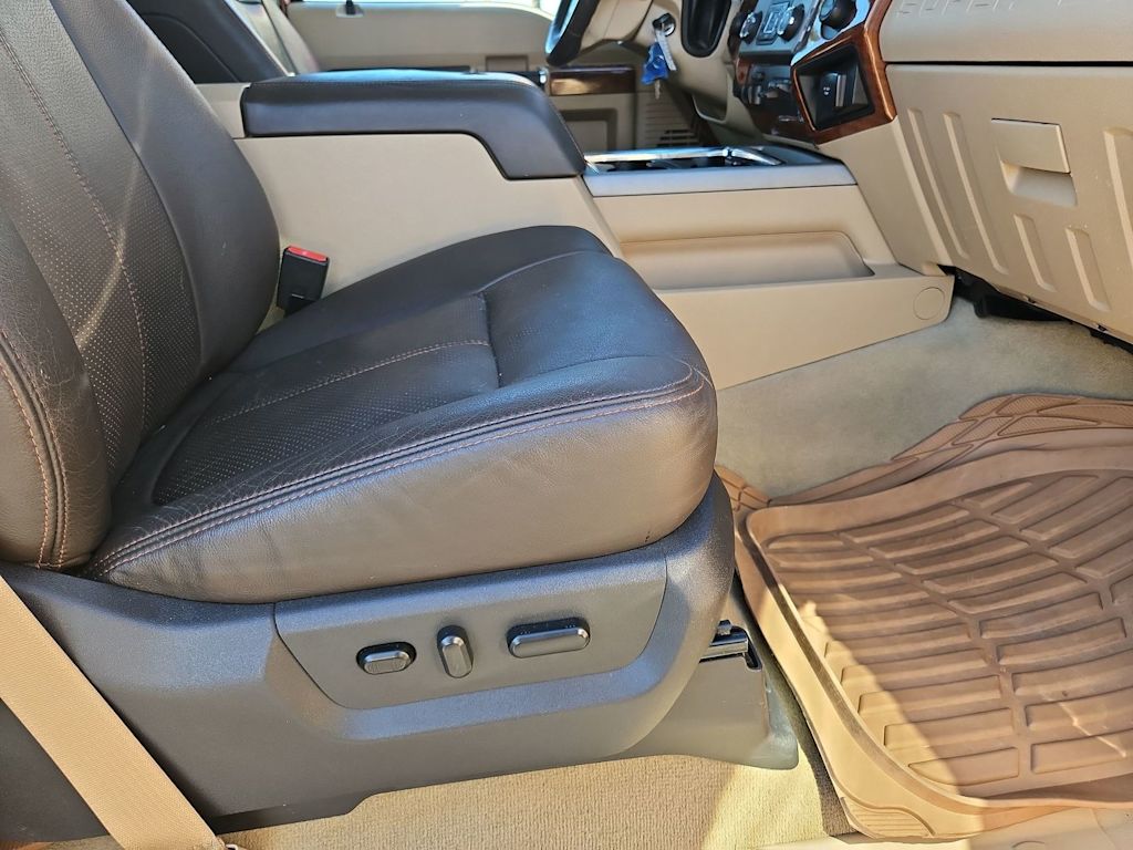 Thumbnail: 2015 Ford F-350 - 28