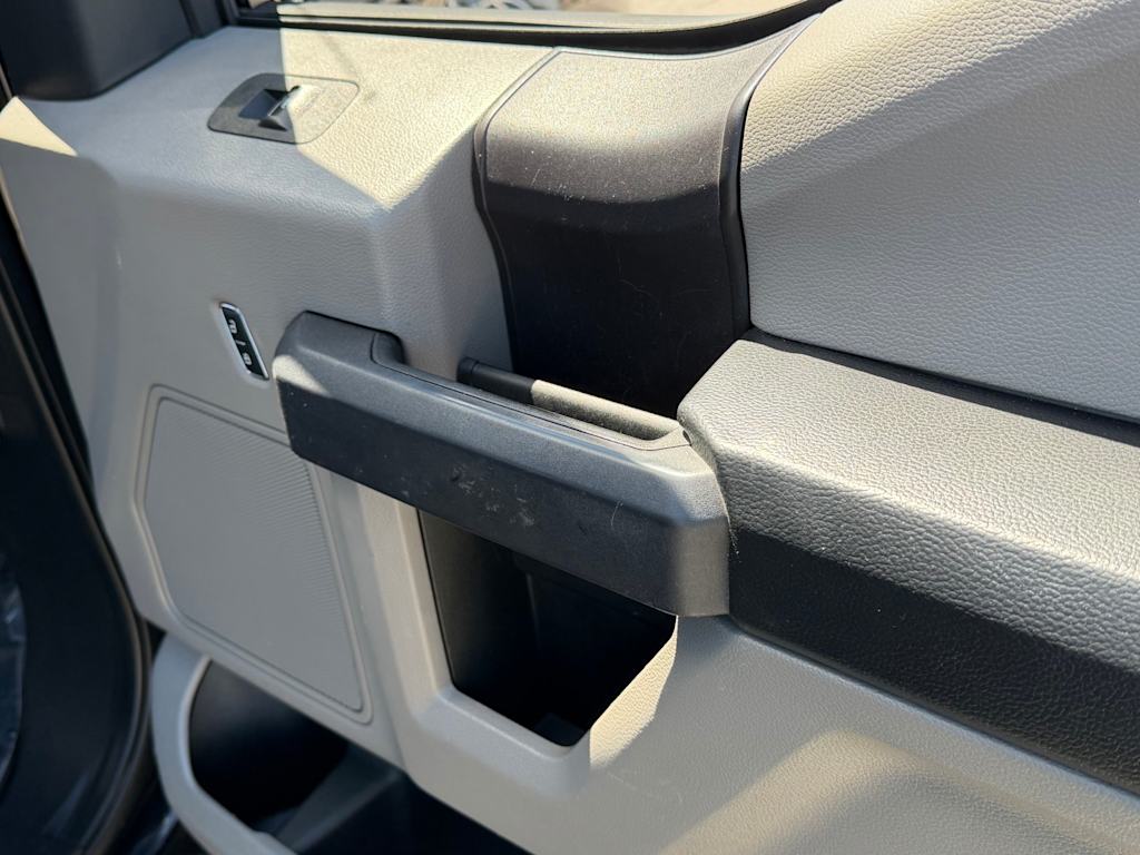 Thumbnail: 2019 Ford F-150 - 32
