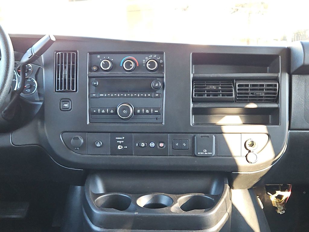 2020 Chevrolet Express 3500 12