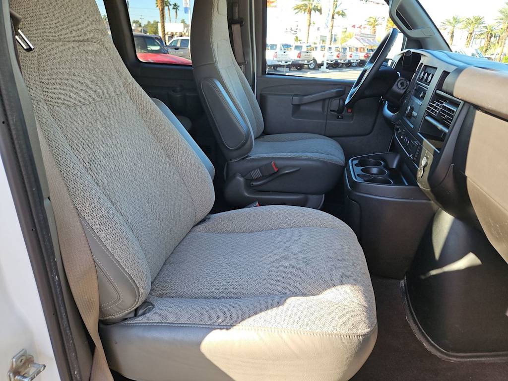 2020 Chevrolet Express 3500 9