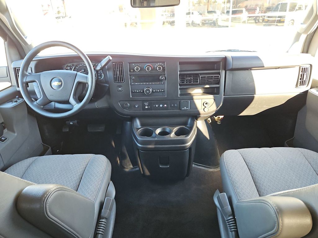 2020 Chevrolet Express 3500 7
