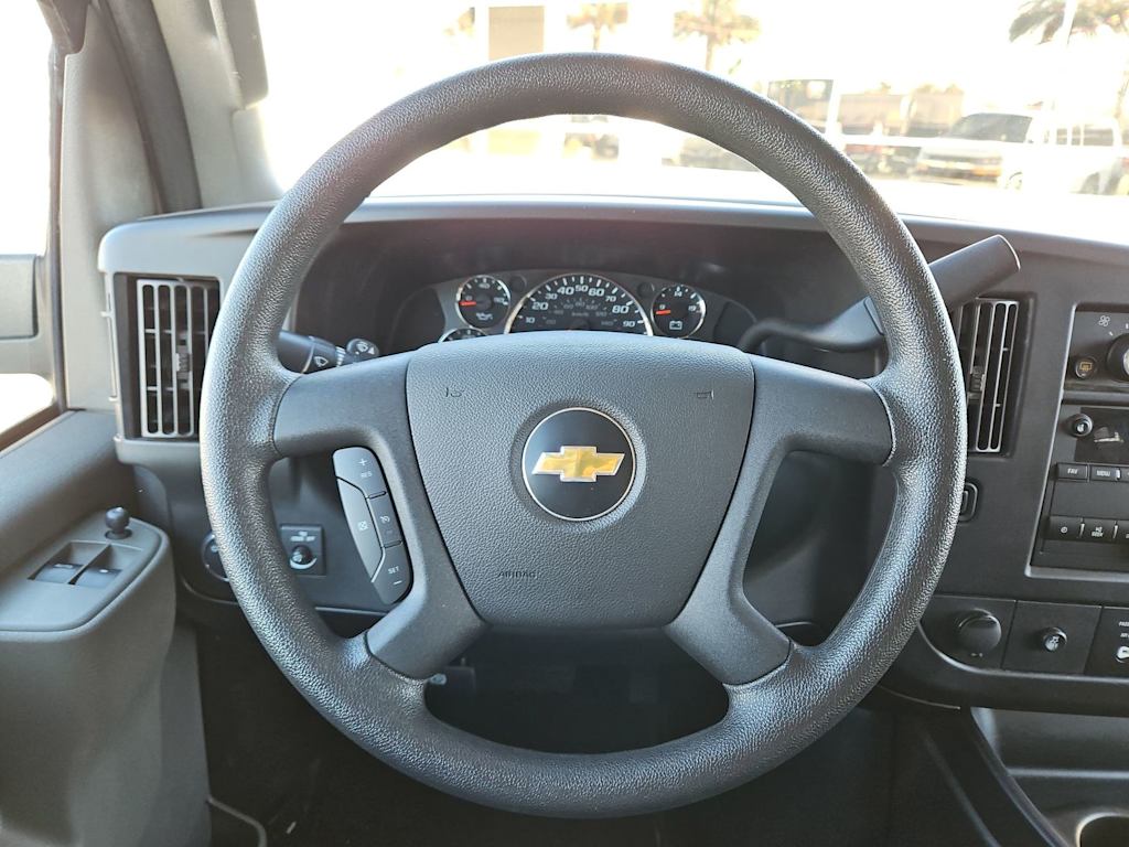 2020 Chevrolet Express 3500 11