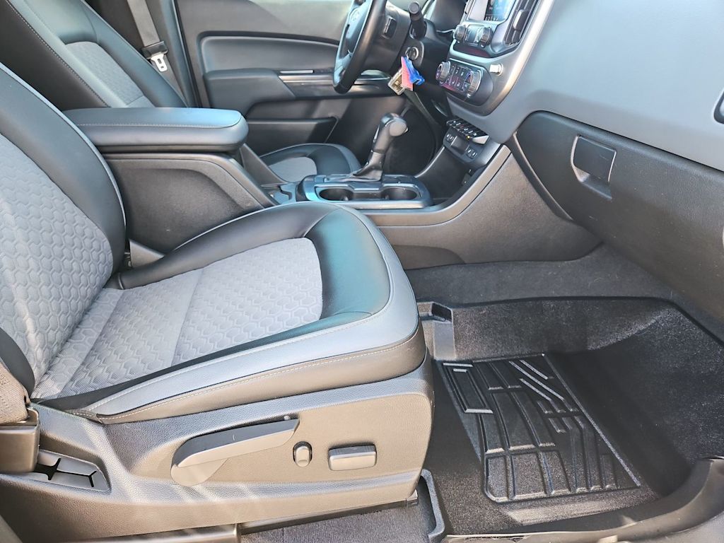 Thumbnail: 2019 Chevrolet Colorado - 12