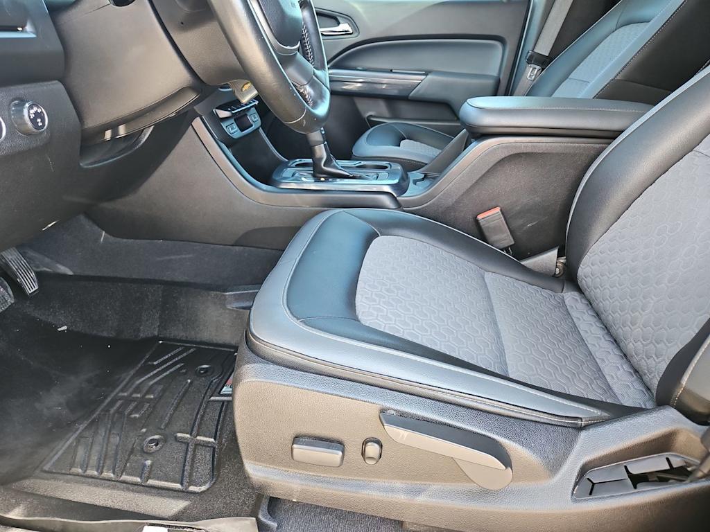 Thumbnail: 2019 Chevrolet Colorado - 11