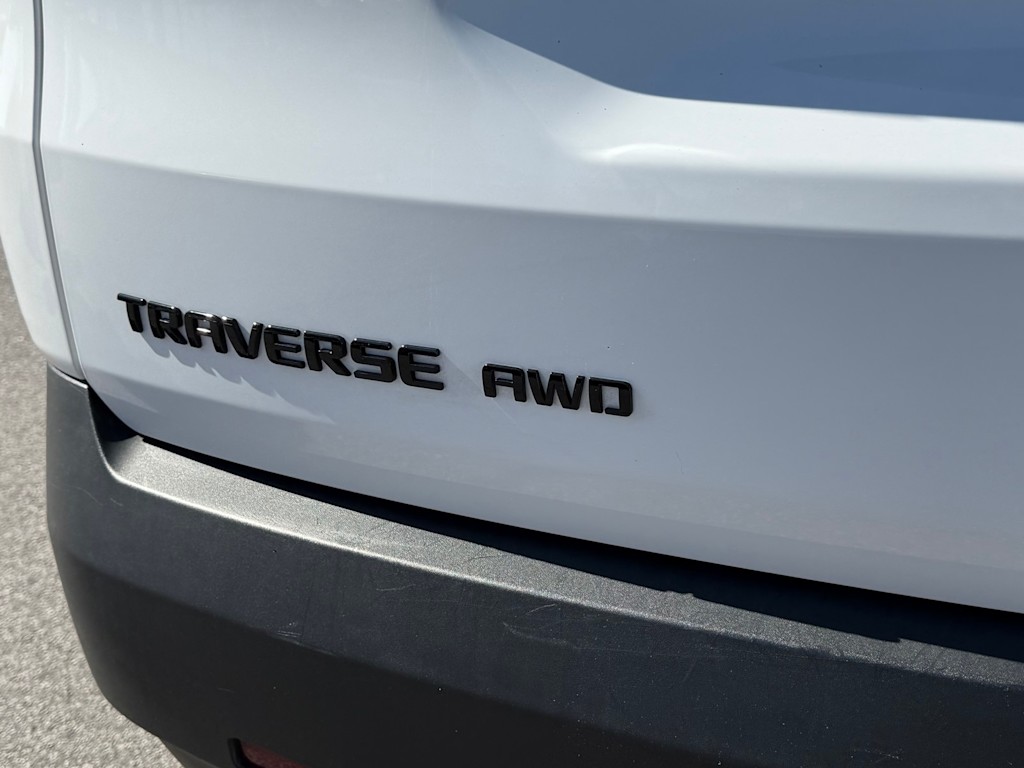 Thumbnail: 2023 Chevrolet Traverse - 37