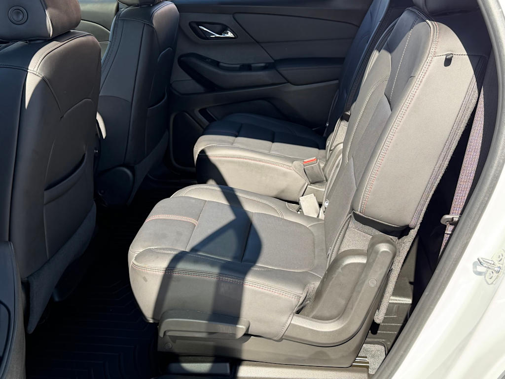 Thumbnail: 2023 Chevrolet Traverse - 12
