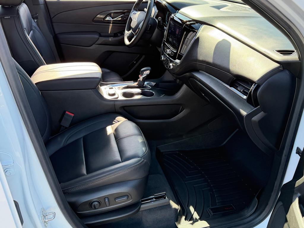 Thumbnail: 2023 Chevrolet Traverse - 34