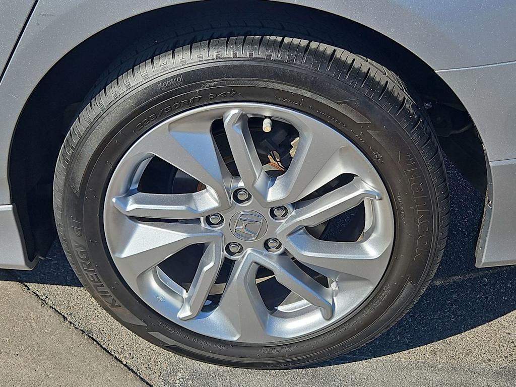 Thumbnail: 2019 Honda Accord - 8