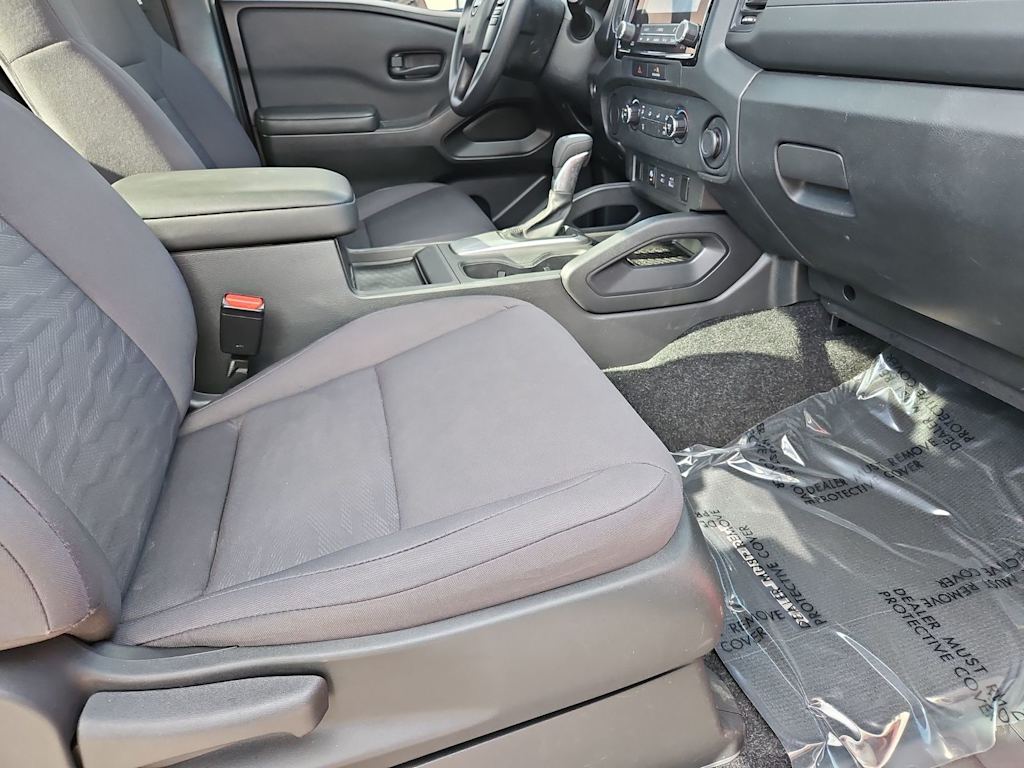 Thumbnail: 2022 Nissan Frontier - 12