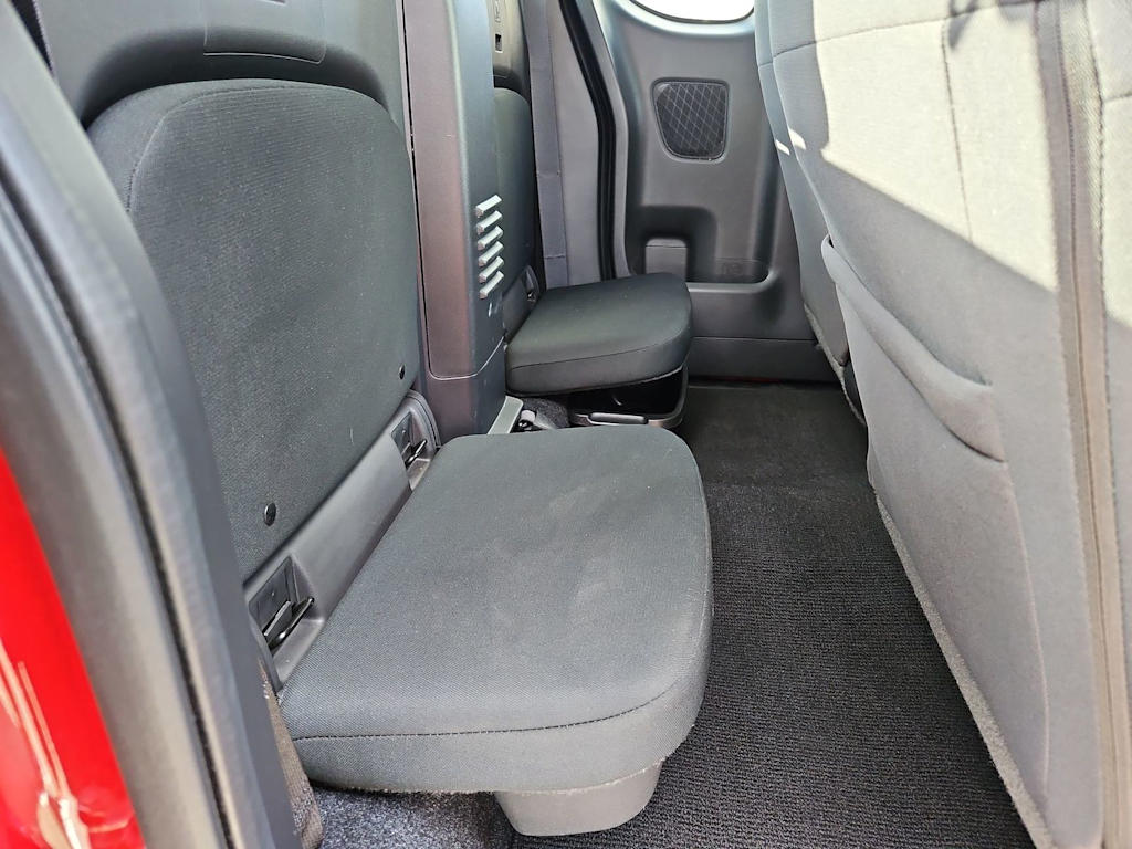 Thumbnail: 2022 Nissan Frontier - 25