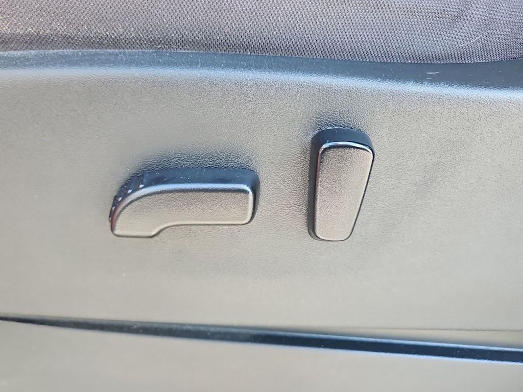 Thumbnail: 2023 Nissan Frontier - 27