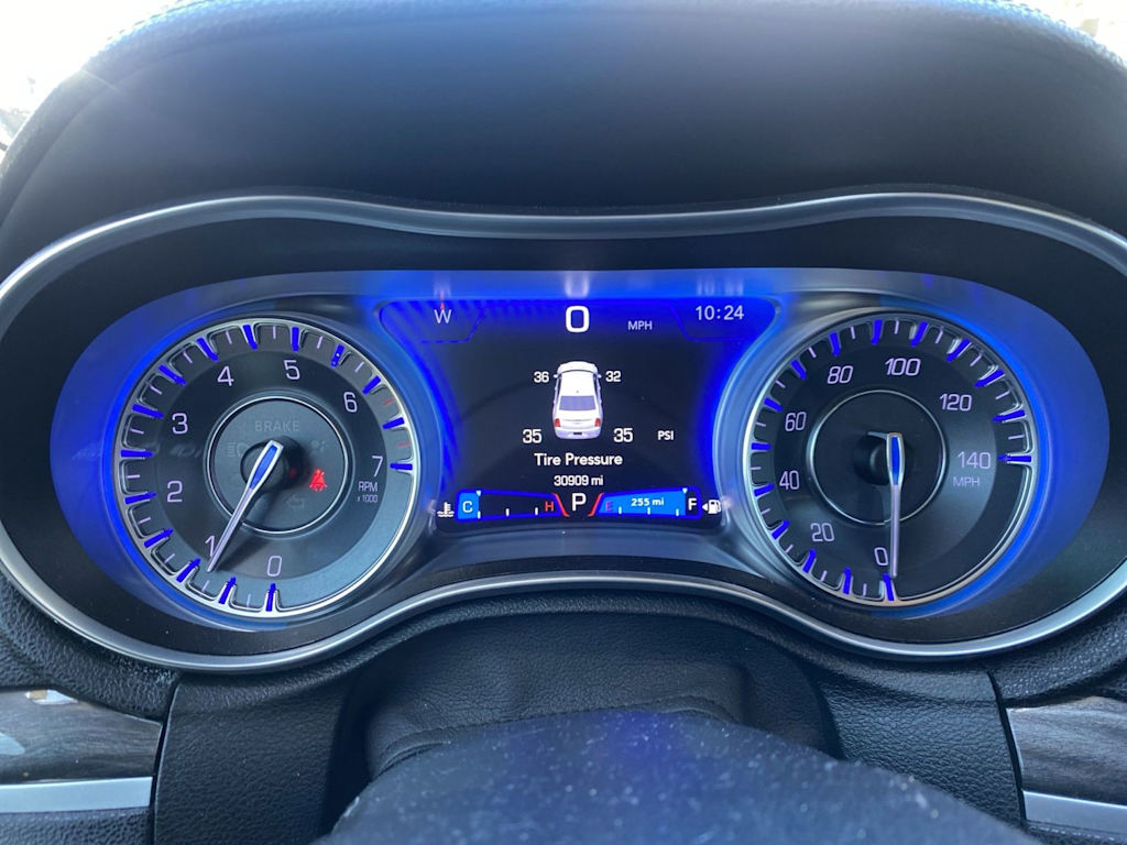 Thumbnail: 2019 Chrysler 300 - 11