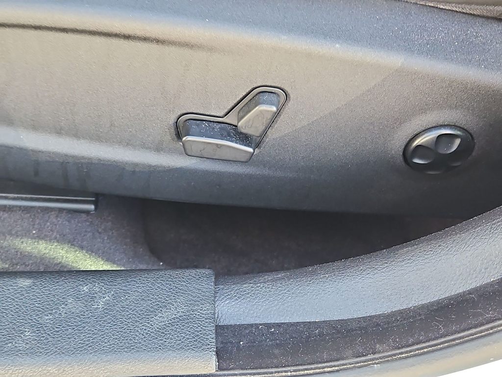 Thumbnail: 2017 Dodge Charger - 25