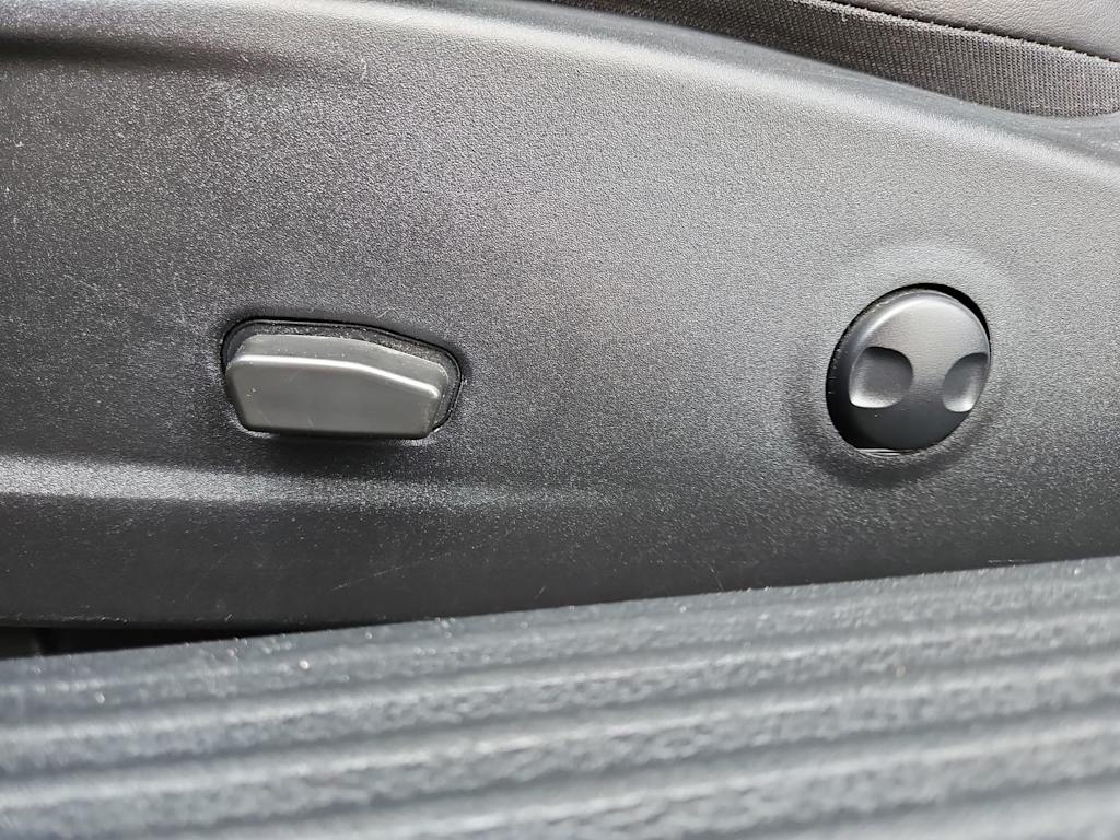 Thumbnail: 2023 Dodge Challenger - 23