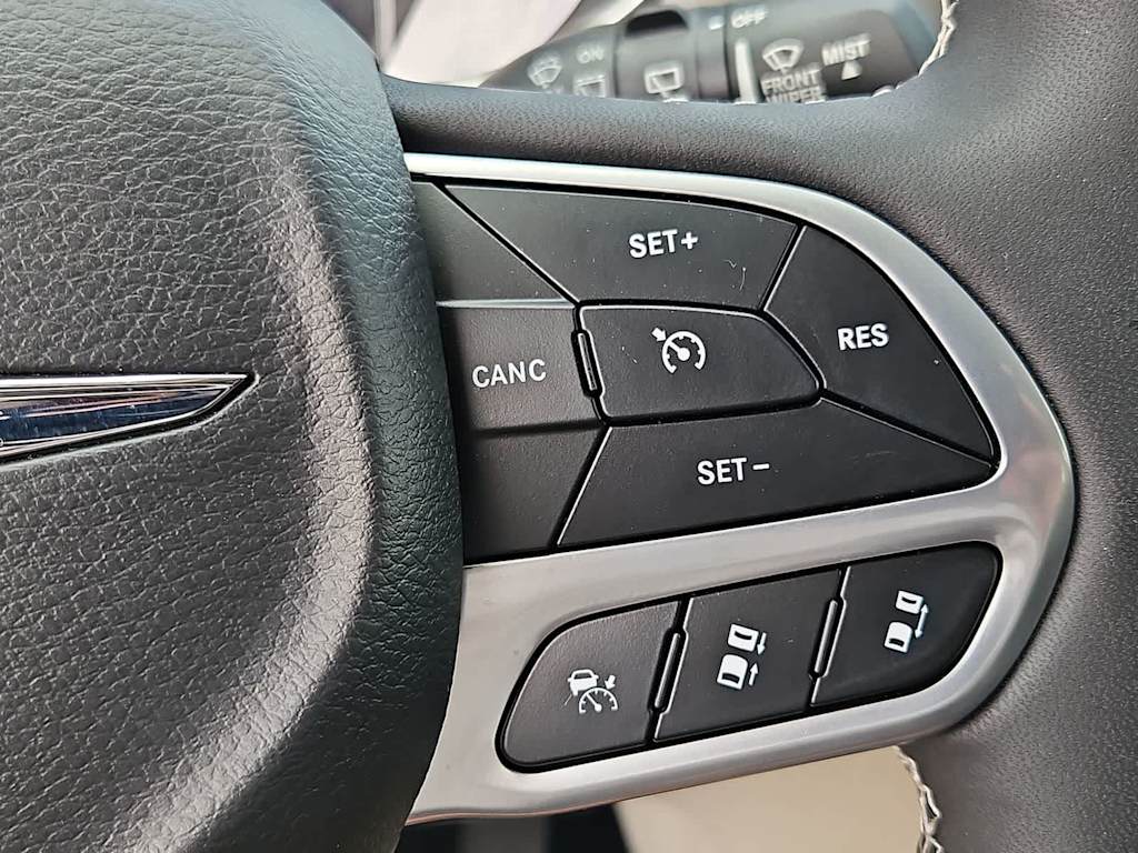 Thumbnail: 2024 Chrysler Pacifica - 28