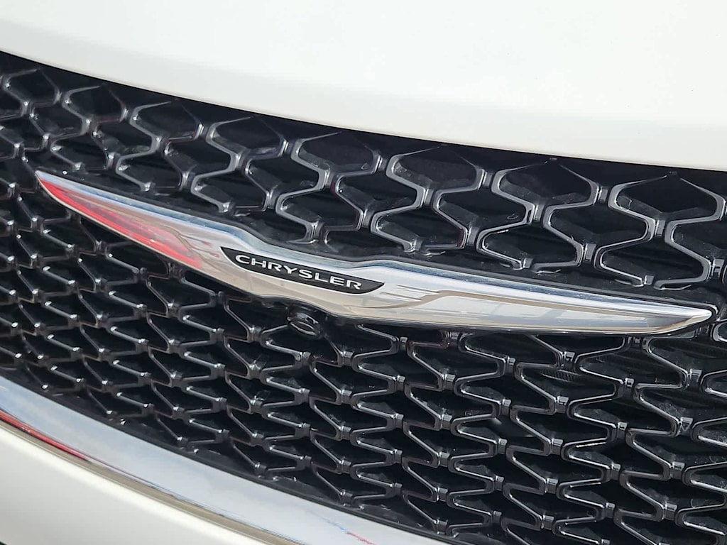 Thumbnail: 2024 Chrysler Pacifica - 7