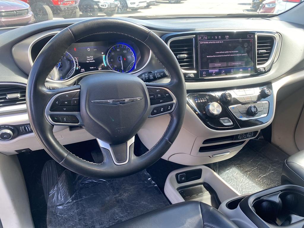 Thumbnail: 2023 Chrysler Pacifica - 2