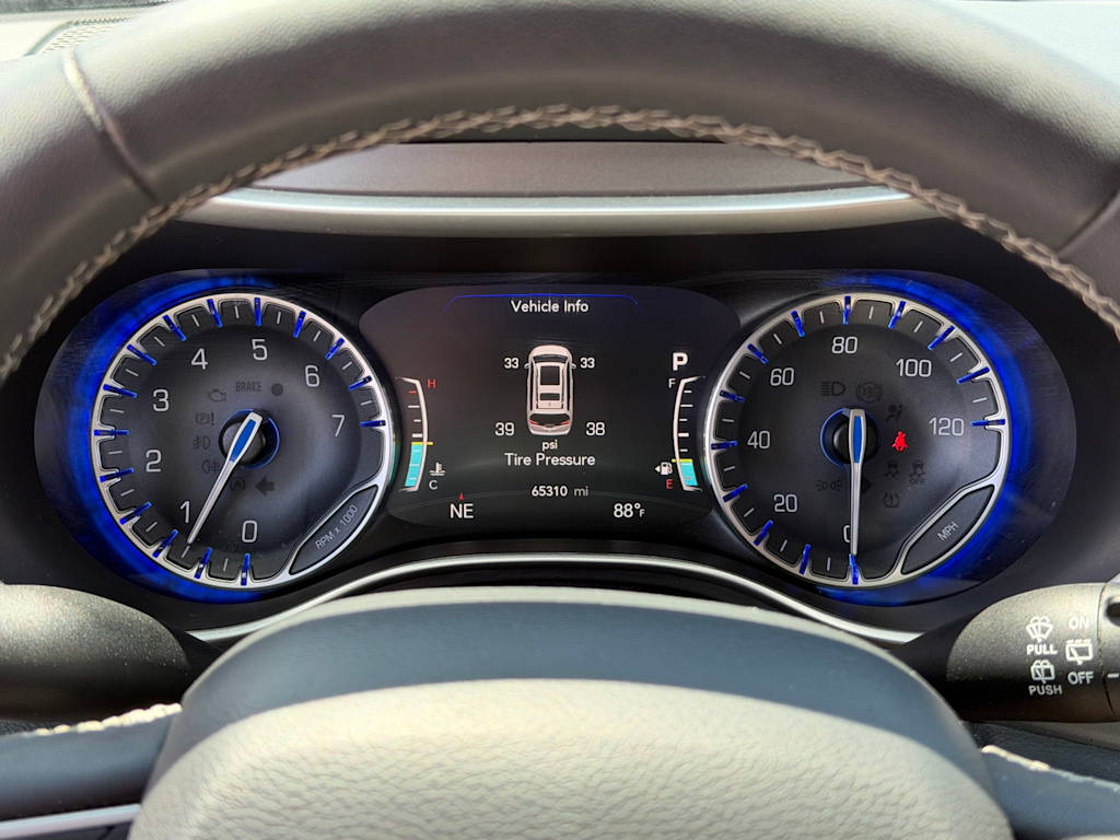 Thumbnail: 2022 Chrysler Pacifica - 15