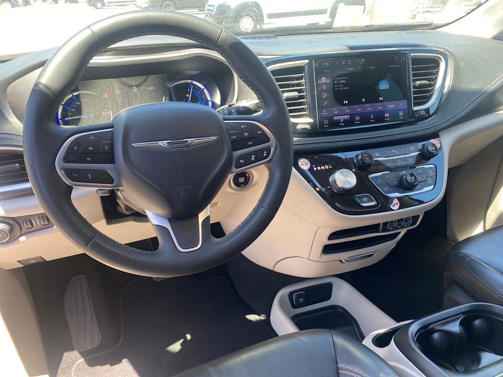 Thumbnail: 2023 Chrysler Pacifica - 2