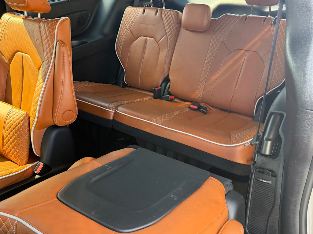 Thumbnail: 2024 Chrysler Pacifica - 30