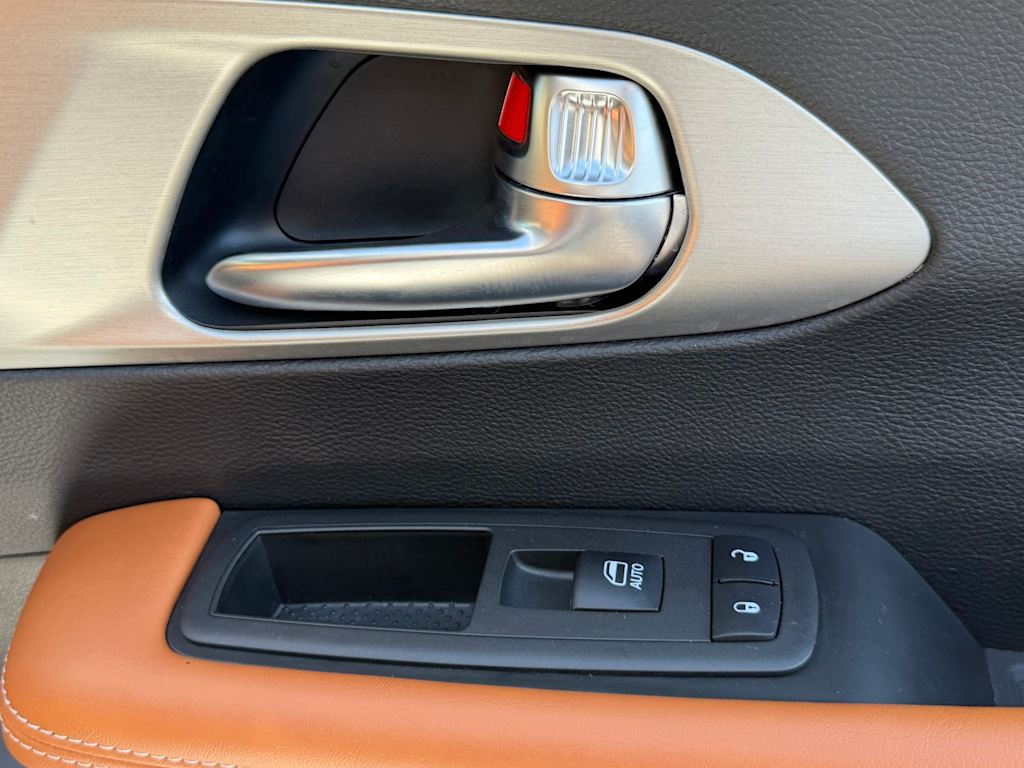 Thumbnail: 2024 Chrysler Pacifica - 34
