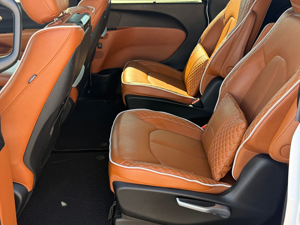 Thumbnail: 2024 Chrysler Pacifica - 12
