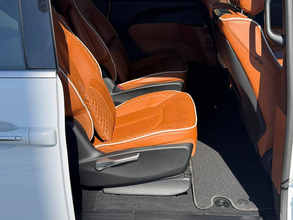 Thumbnail: 2024 Chrysler Pacifica - 31
