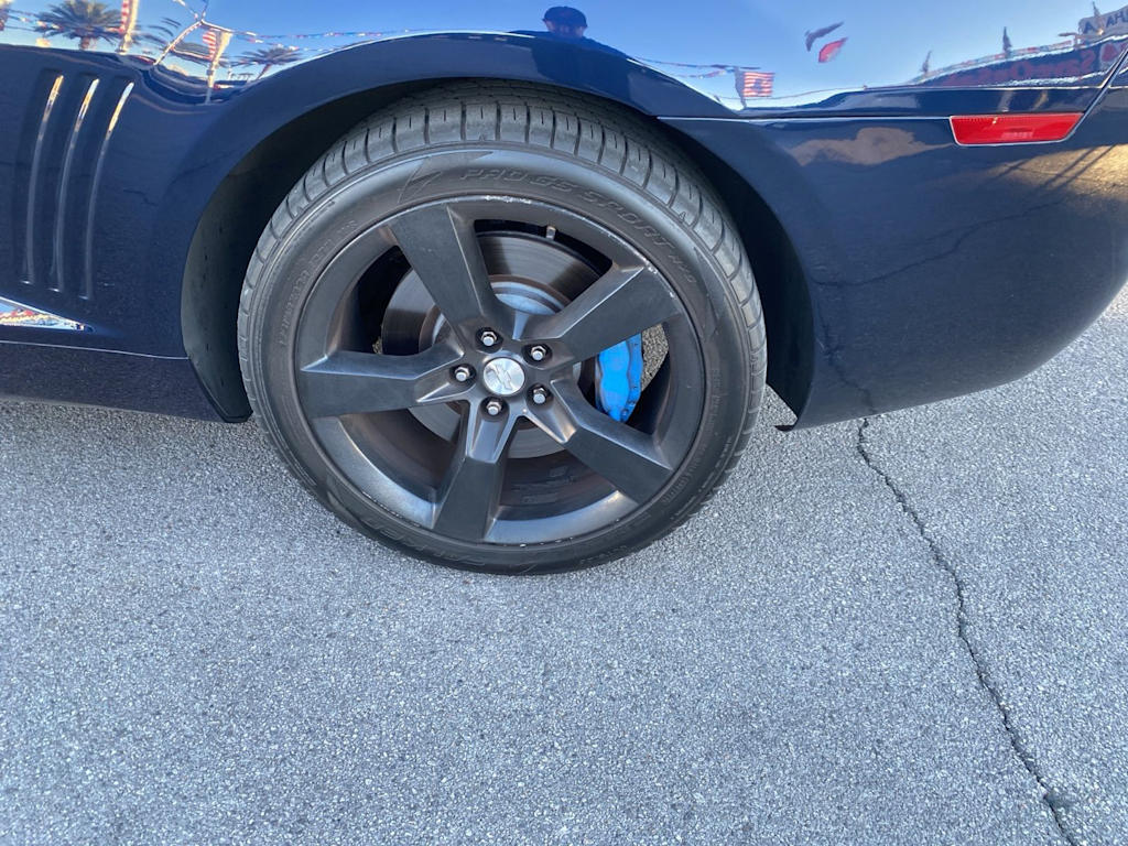 Thumbnail: 2011 Chevrolet Camaro - 15