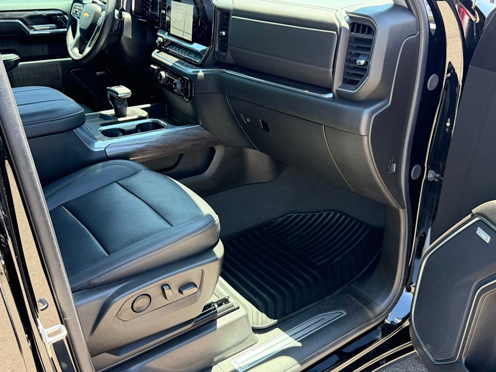 Thumbnail: 2024 Chevrolet Silverado 1500 - 30