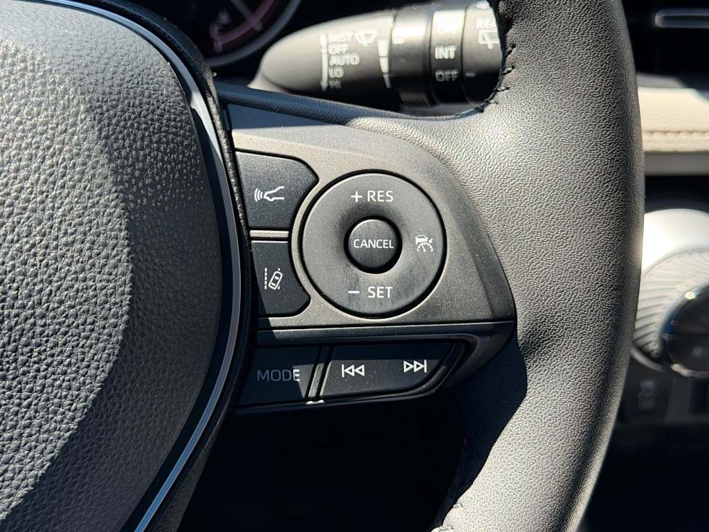 Thumbnail: 2023 Toyota RAV4 - 24