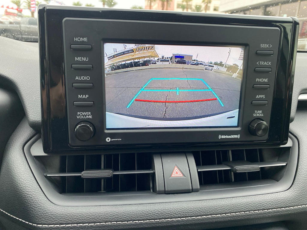 Thumbnail: 2020 Toyota RAV4 - 16