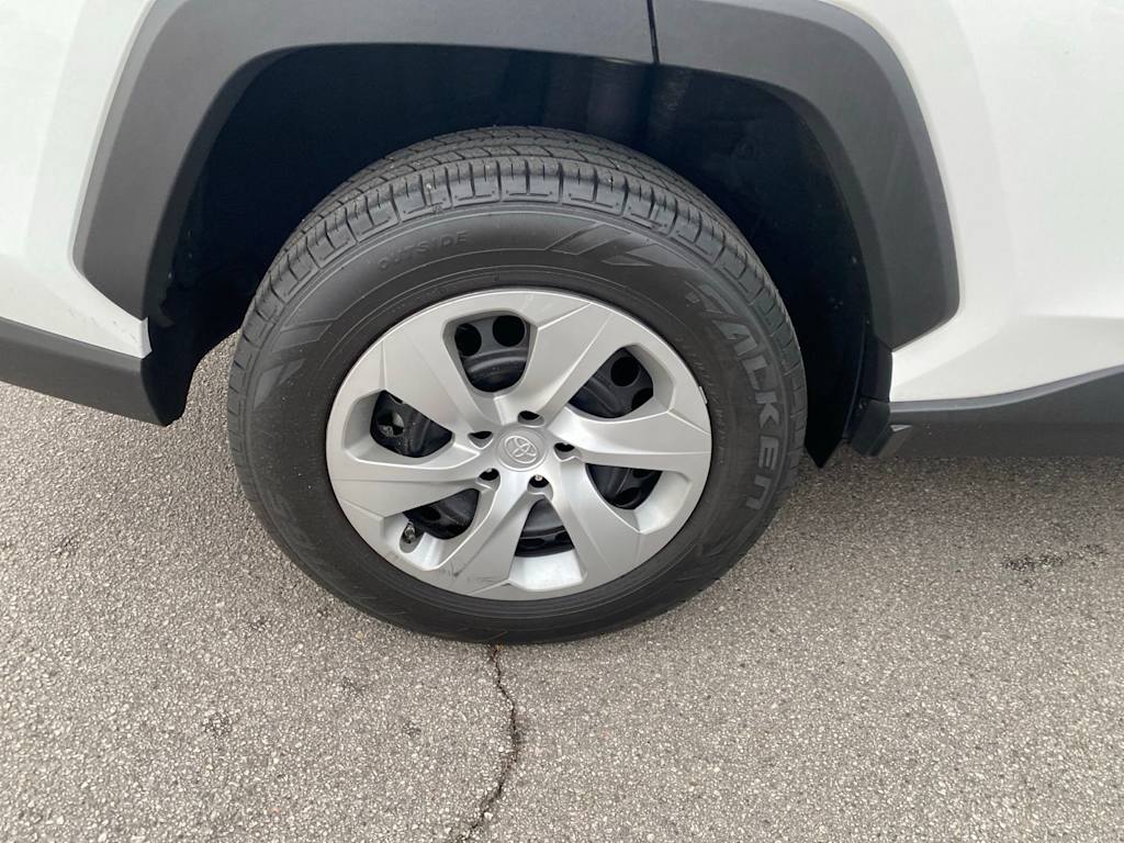 Thumbnail: 2020 Toyota RAV4 - 7