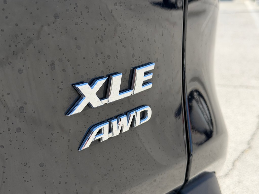 Thumbnail: 2024 Toyota RAV4 - 7