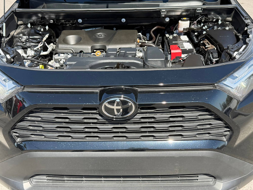 Thumbnail: 2024 Toyota RAV4 - 9