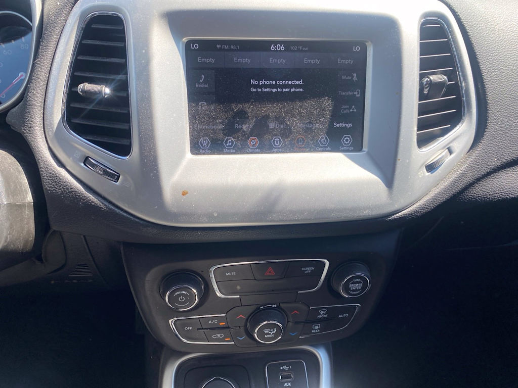 Thumbnail: 2019 Jeep Compass - 10