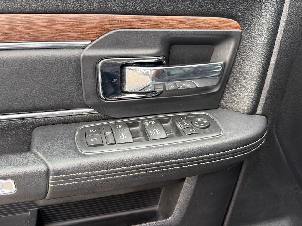 Thumbnail: 2016 RAM 3500 - 19