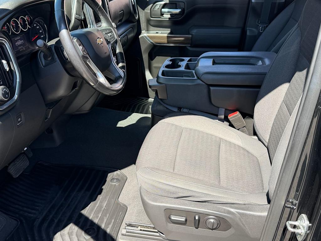 Thumbnail: 2021 Chevrolet Silverado 1500 - 10
