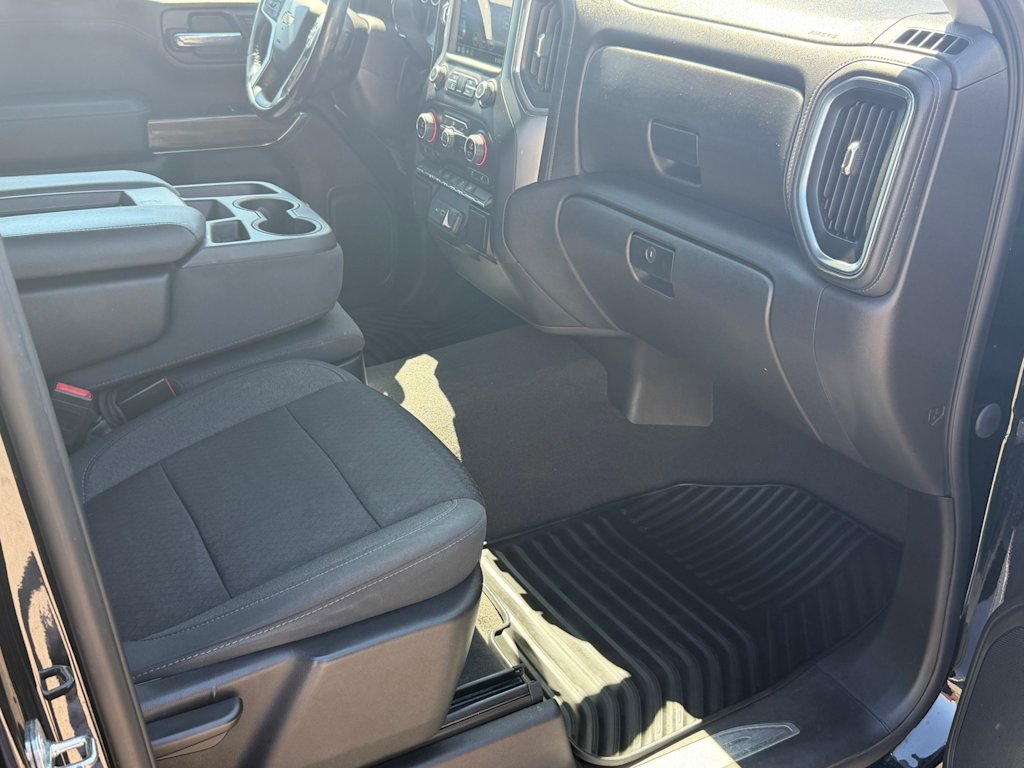 Thumbnail: 2021 Chevrolet Silverado 1500 - 30