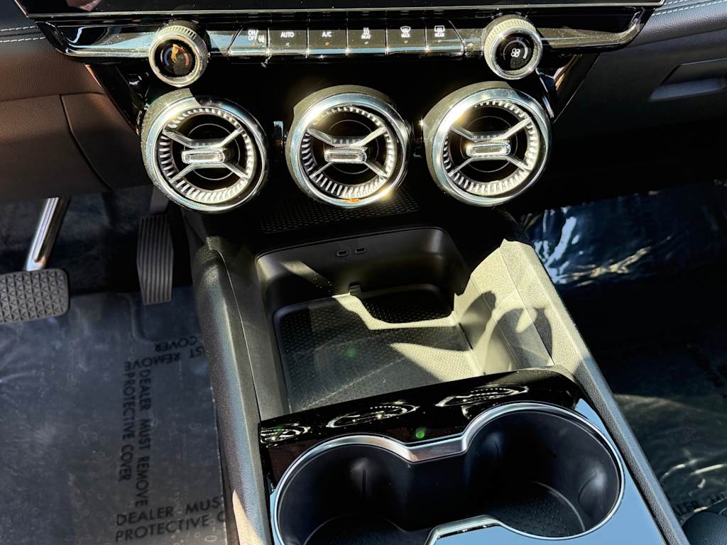 Thumbnail: 2024 Chevrolet Blazer EV - 24