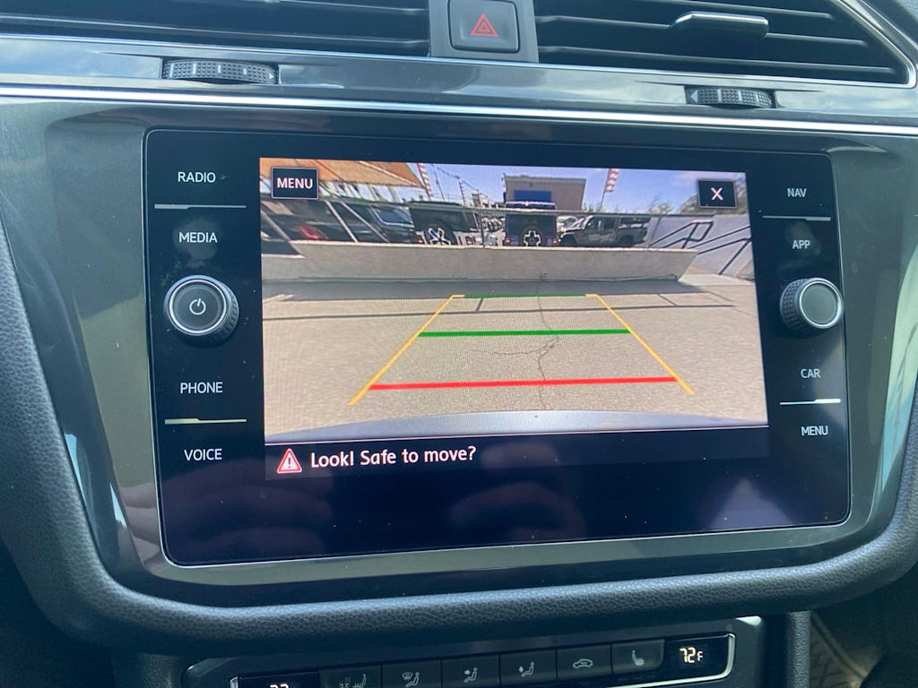 Thumbnail: 2019 Volkswagen Tiguan - 17