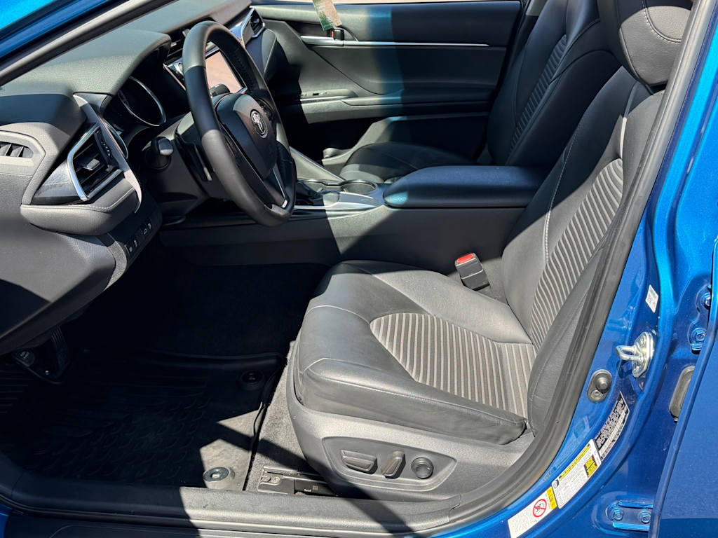 Thumbnail: 2018 Toyota Camry - 11