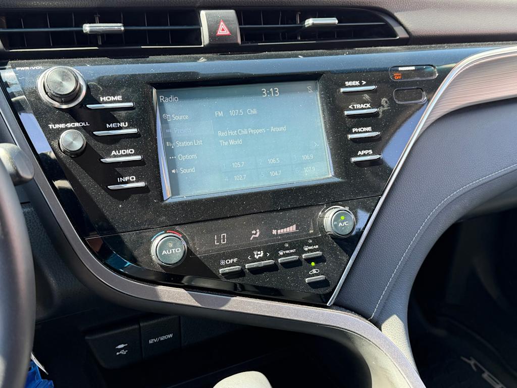 Thumbnail: 2018 Toyota Camry - 26