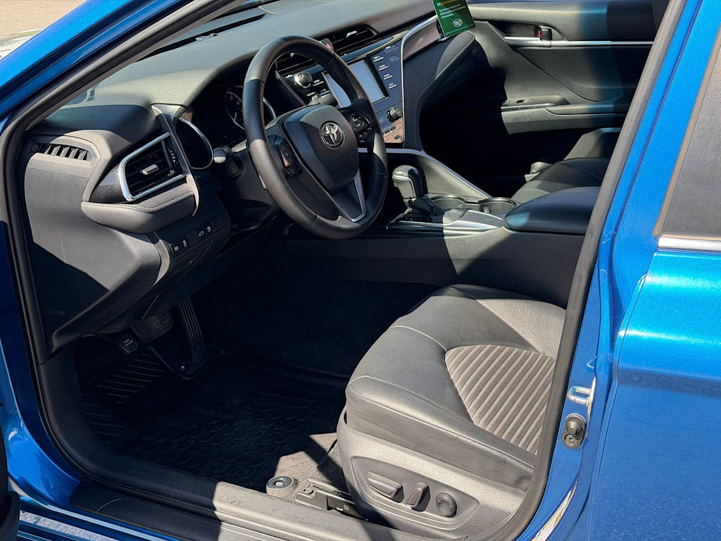 Thumbnail: 2018 Toyota Camry - 10